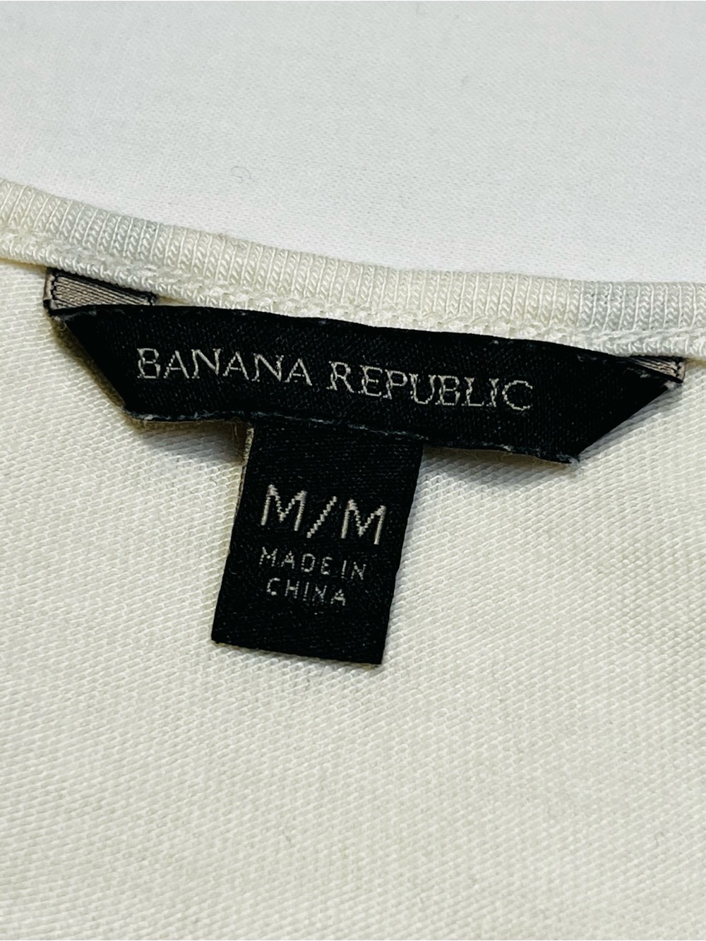 Banana Republic Cream Ruffle Front Tank - Picture 3 of 6